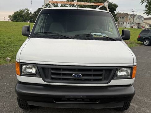 Used 2003 Ford E-350 and Econoline 350 Super Duty RWD image 10