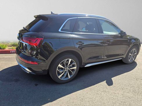 Used 2023 Audi Q5 2.0T Premium Plus w/ Premium Plus Package AWD/4WD image 3