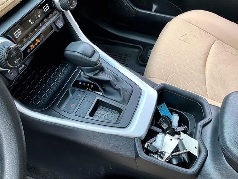 Used 2024 Toyota RAV4 XLE image 15