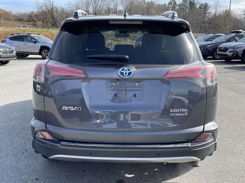 Used 2017 Toyota RAV4 Limited image 27