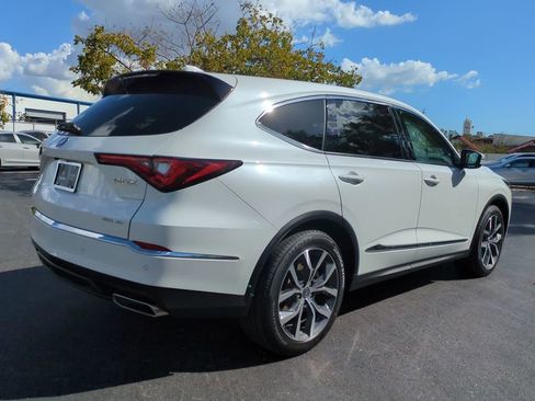 Certified 2022 Acura MDX SH-AWD w/ Technology Package image 4