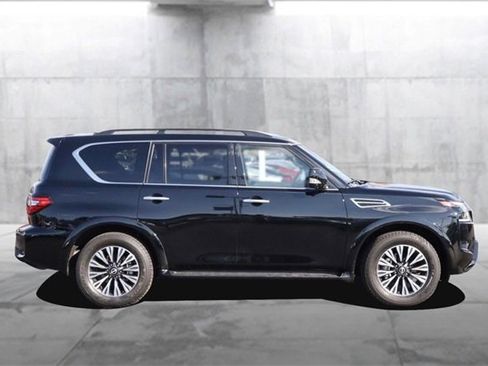 Certified 2024 Nissan Armada SL w/ Midnight Edition Package image 5