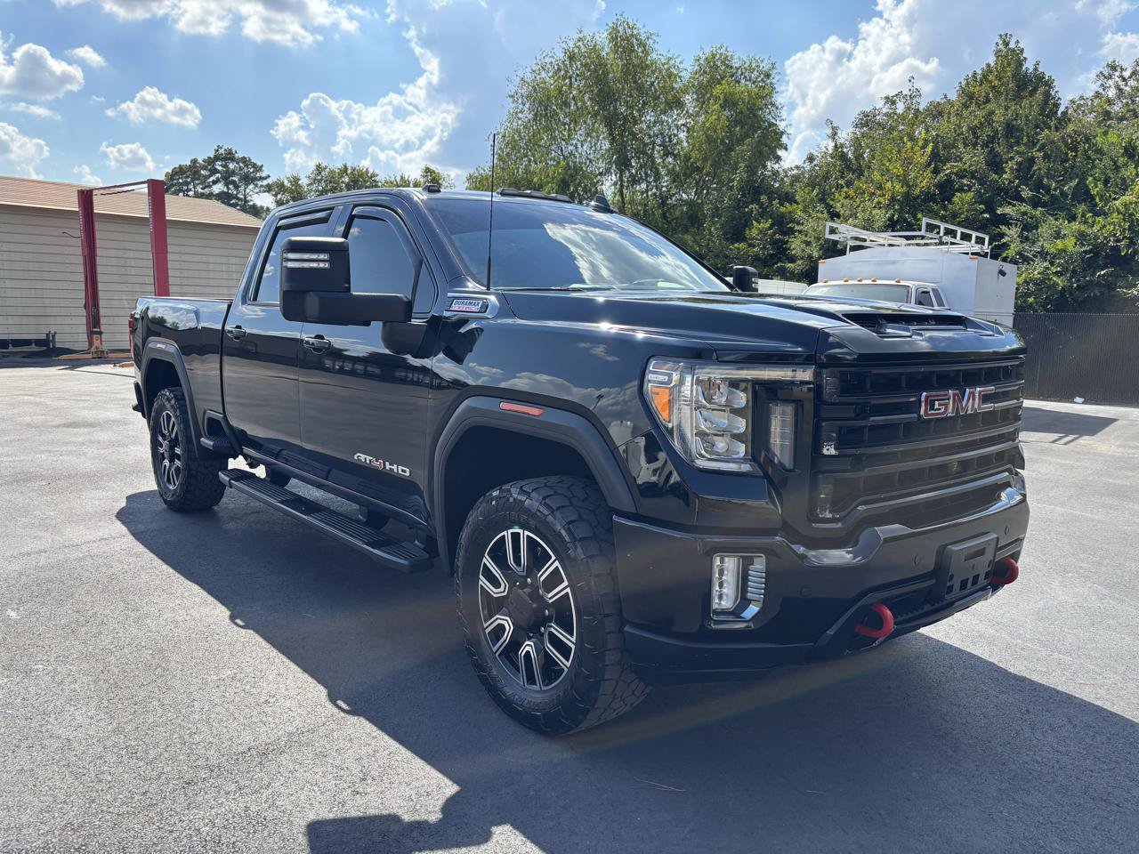Used 2020 GMC Sierra 2500 AT4 w/ AT4 Premium Package AWD/4WD image 4