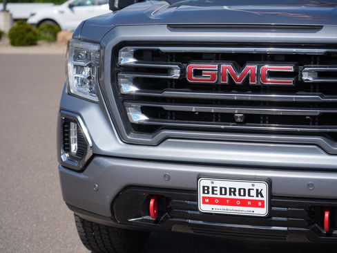 Used 2021 GMC Sierra 1500 AT4 w/ AT4 Value Package AWD/4WD image 9