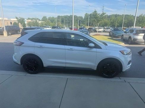 Used 2019 Ford Edge ST w/ Equipment Group 401A AWD/4WD image 5