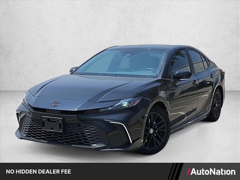 Used 2026 Toyota Camry SE w/ Convenience Package FWD image 1