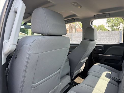 Used 2018 Chevrolet Silverado 1500 W/T AWD/4WD image 21