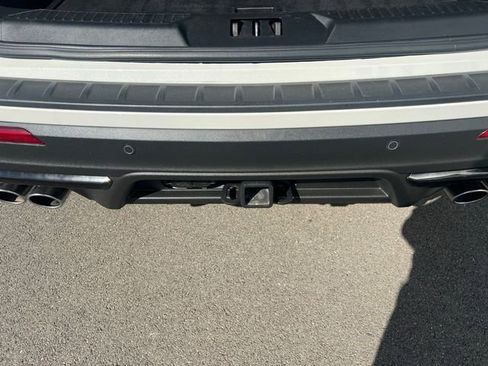 Used 2024 Ford Explorer ST w/ Technology Package image 22