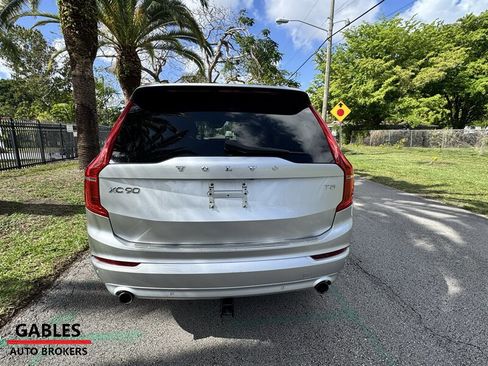 Used 2019 Volvo XC90 T5 Momentum w/ Protection Package Premier image 21