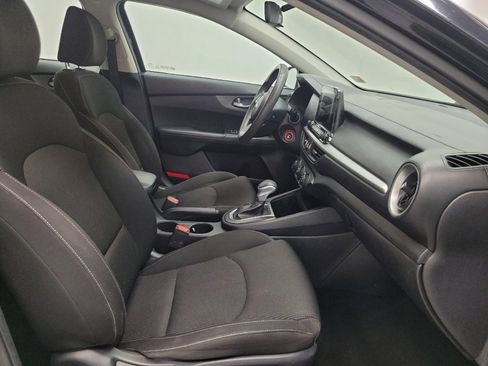 Used 2021 Kia Forte LXS FWD image 21