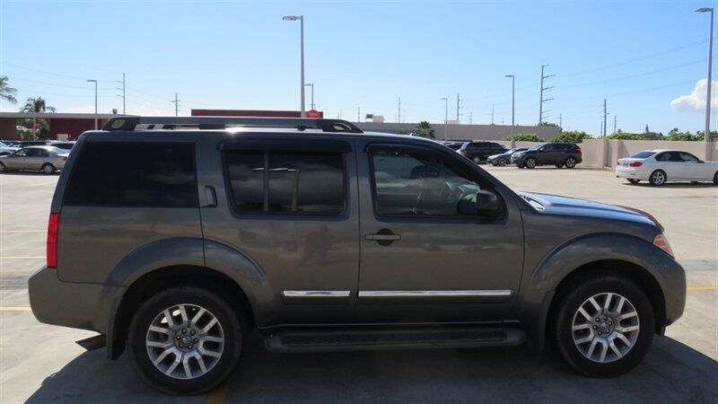 Used 2008 Nissan Pathfinder LE RWD image 5