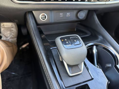 Used 2023 Nissan Rogue SL w/ SL Premium Package image 22