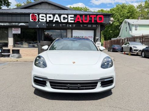 Used 2018 Porsche Panamera 4 w/ Premium Package AWD/4WD image 2