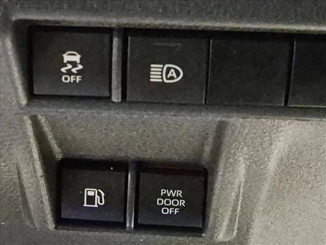 Used 2023 Toyota Sienna LE FWD image 13