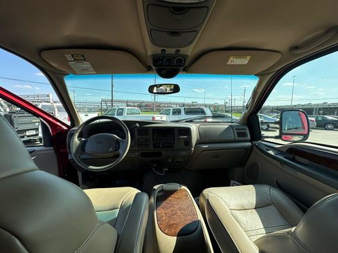 Used 2001 Ford Excursion Limited AWD/4WD image 26