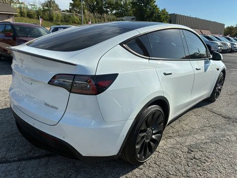 Used 2022 Tesla Model Y Performance AWD/4WD image 5