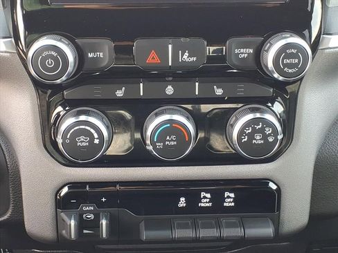 Used 2025 RAM 1500 Big Horn image 8