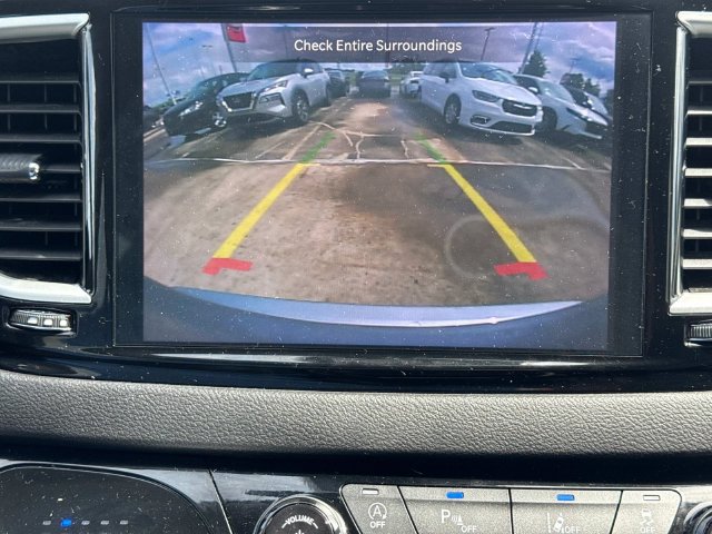 Used 2024 Chrysler Pacifica Touring-L FWD image 31
