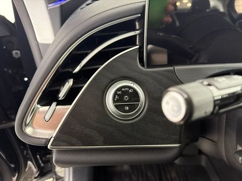 Used 2024 Mercedes-Benz E 350 4MATIC Sedan image 13
