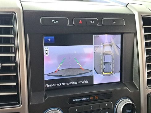 Used 2020 Ford F150 Platinum w/ Equipment Group 701A Luxury image 30