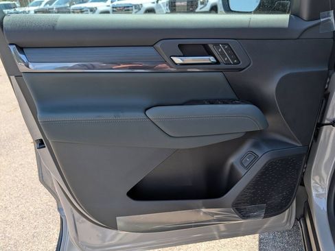 New 2026 GMC Terrain AT4 w/ Convenience Package III AWD/4WD image 38