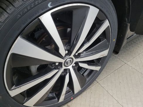 Used 2020 Nissan Altima 2.0 Platinum image 31