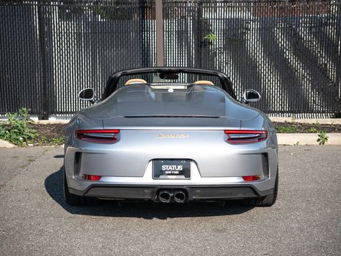 Used 2019 Porsche 911 Speedster RWD image 31