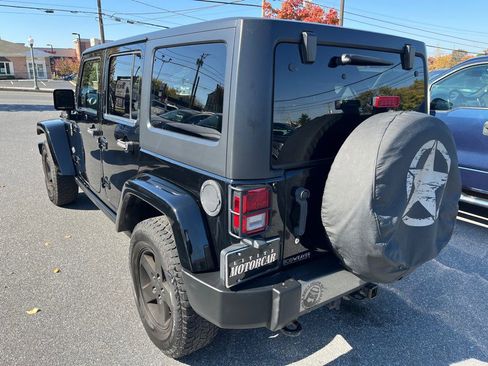 Used 2015 Jeep Wrangler Unlimited Sport image 7