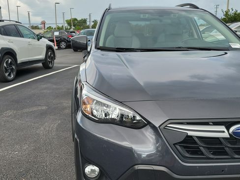 Used 2021 Subaru Crosstrek 2.0i Premium w/ Moonroof Package AWD/4WD image 7