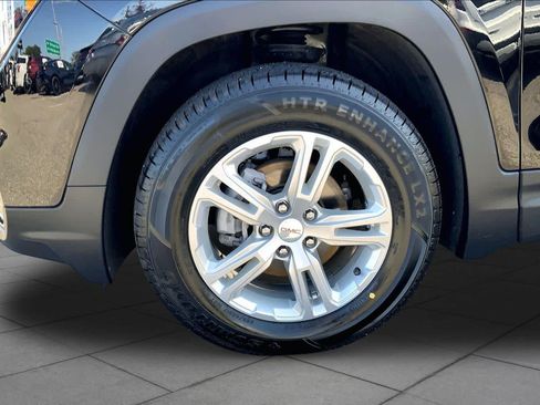 Used 2023 GMC Terrain SLE w/ Driver Convenience Package AWD/4WD image 11