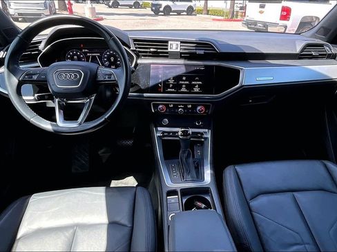 Used 2020 Audi Q3 2.0T Premium w/ Convenience Package AWD/4WD image 11