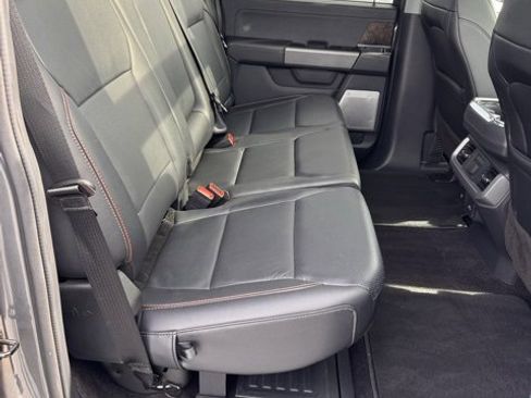 Used 2022 Ford F150 Lariat w/ Equipment Group 502A High image 16