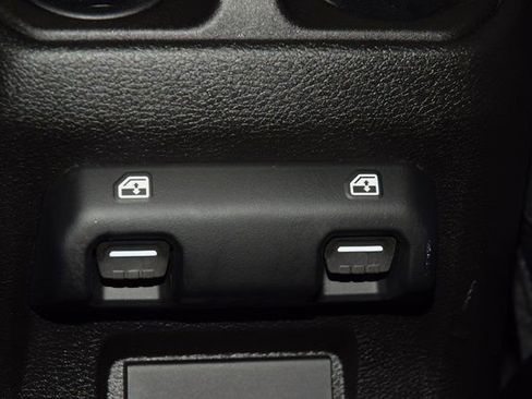 Used 2025 Jeep Wrangler Rubicon w/ XTREMEE 35" Tire Package image 42