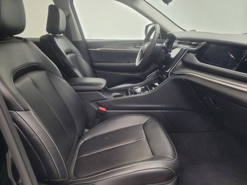 Used 2023 Jeep Grand Cherokee 4WD 4xe image 21