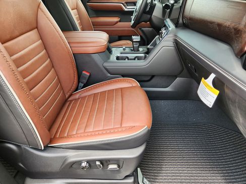 New 2025 GMC Sierra 1500 Denali Ultimate image 17