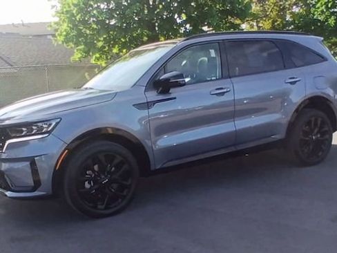 Certified 2023 Kia Sorento SX AWD/4WD image 7