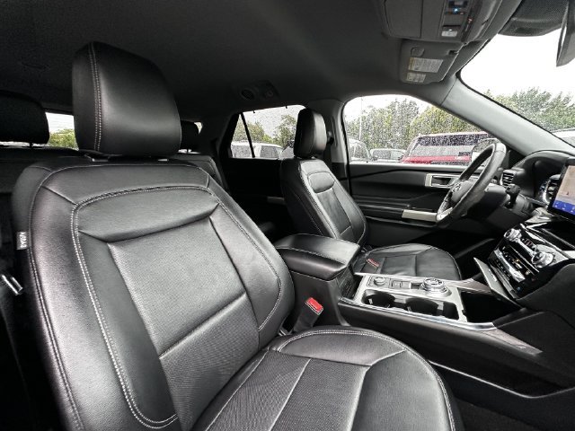 Certified 2021 Ford Explorer Limited w/ Equipment Group 301A AWD/4WD image 34