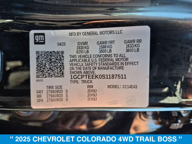Used 2025 Chevrolet Colorado Trail Boss AWD/4WD image 35