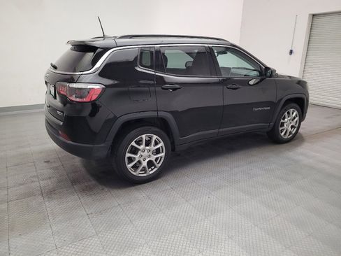 Used 2022 Jeep Compass Latitude AWD/4WD image 10