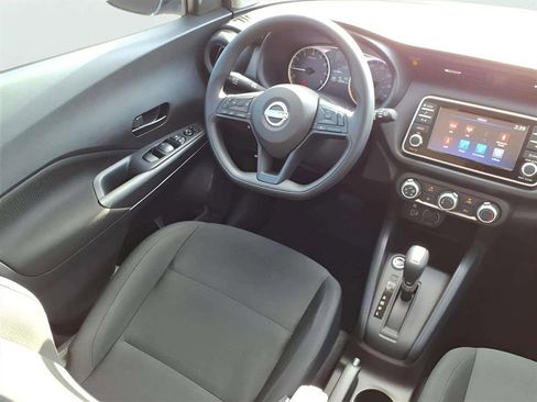 Used 2024 Nissan Kicks S image 11