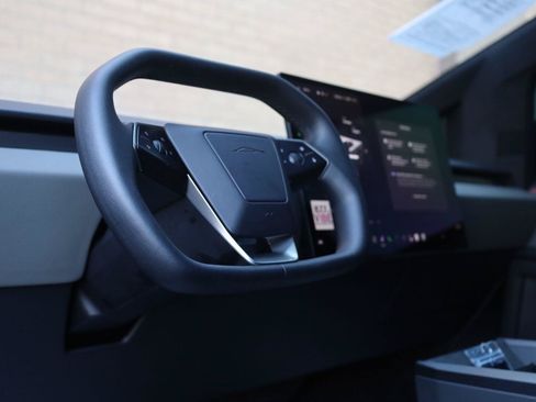 Used 2025 Tesla Cybertruck AWD Crew Cab image 17