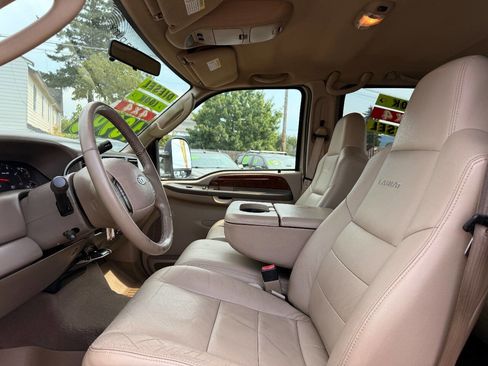 Used 2003 Ford F350 Lariat image 17