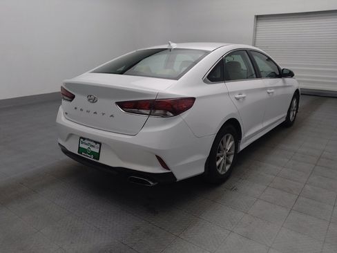 Used 2019 Hyundai Sonata SE w/ Cargo Package FWD image 9