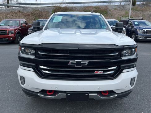 Used 2018 Chevrolet Silverado 1500 LTZ Z71 w/ Redline Edition image 2