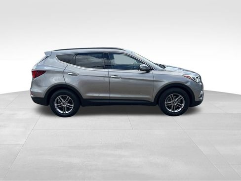 Used 2017 Hyundai Santa Fe Sport FWD image 7