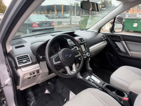 Used 2018 Subaru Forester 2.5i w/ Alloy Wheel Package image 10
