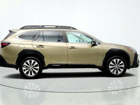 Used 2023 Subaru Outback Limited AWD/4WD image 4