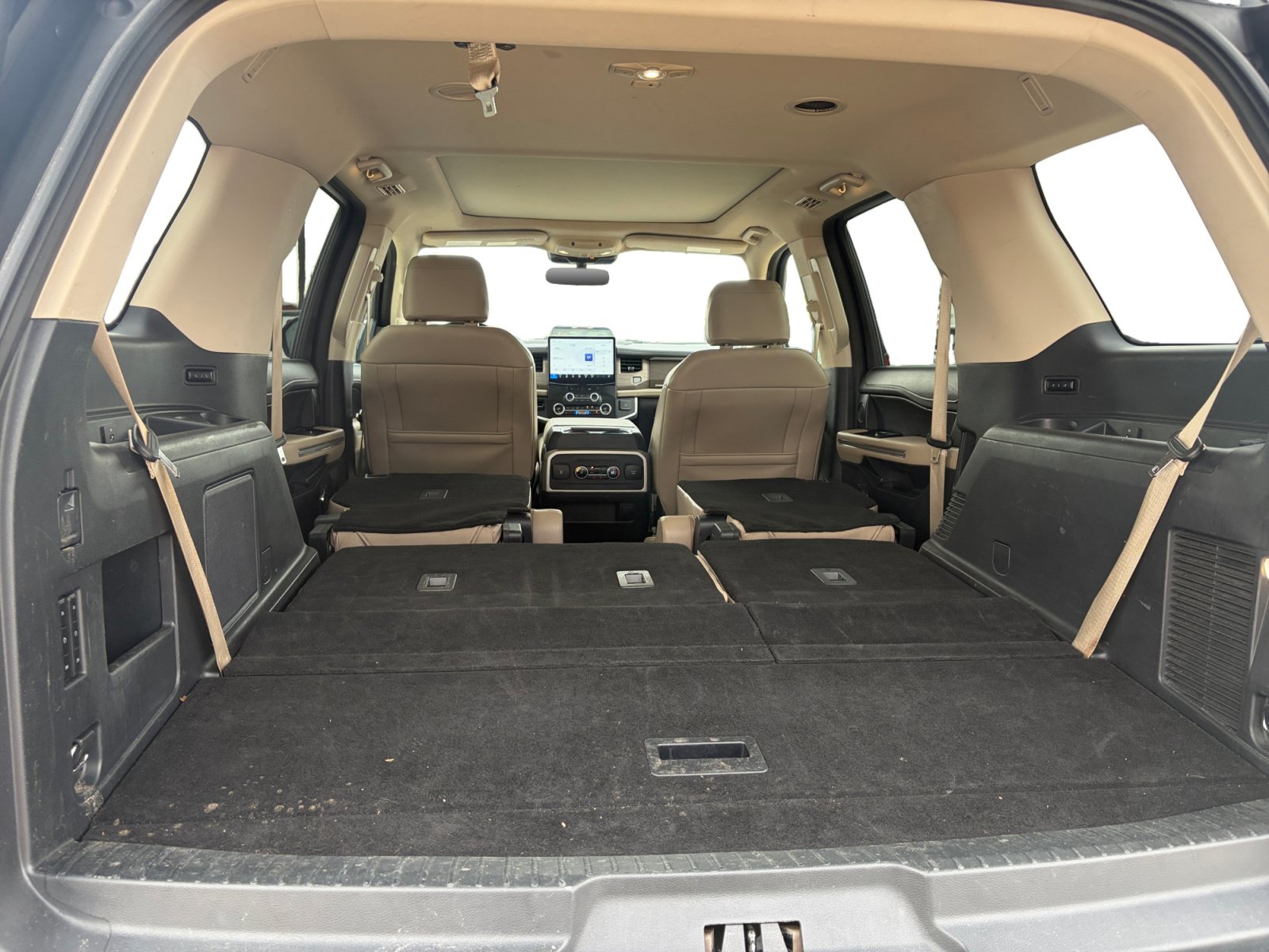 Used 2024 Ford Expedition Limited AWD/4WD image 12