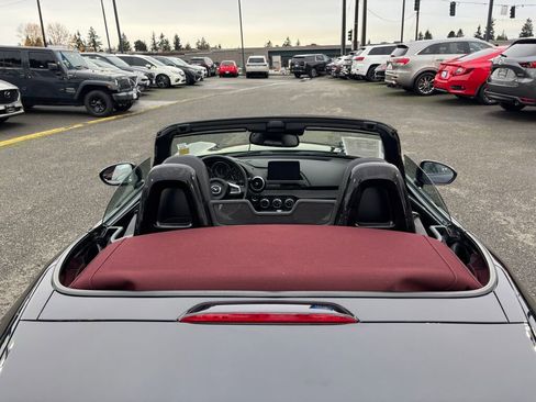 Used 2018 MAZDA MX-5 Miata Grand Touring image 12
