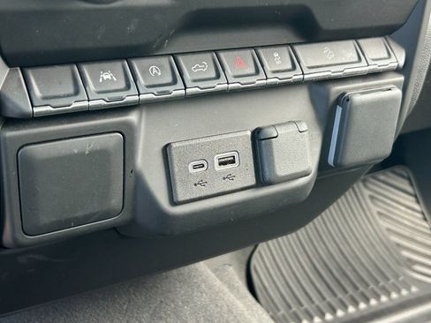 Certified 2024 Chevrolet Silverado 1500 Custom Trail Boss AWD/4WD image 32